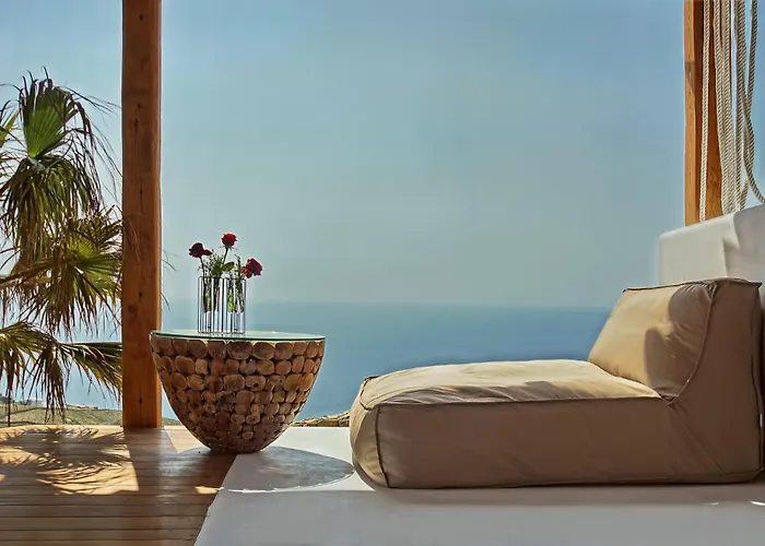 M11 - Seaview - Luxury With Pools & Views Villa *