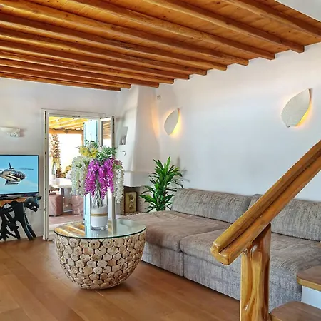 M11 - Seaview - Luxury With Pools & Views فيلة