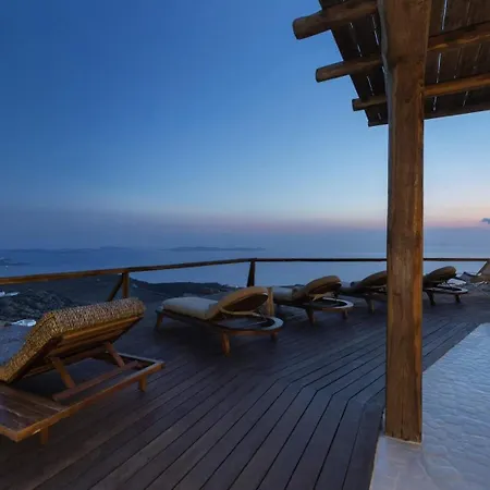 Villa M11 - Seaview - Luxury With Pools & Views *