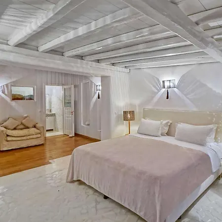 M11 - Seaview - Luxury With Pools & Views Villa