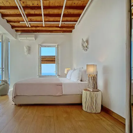 M11 - Seaview - Luxury With Pools & Views فيلة *