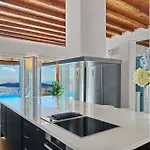 M11 - Seaview - Luxury With Pools & Views 빌라
