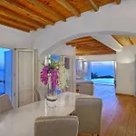 M11 - Seaview - Luxury With Pools & Views 빌라