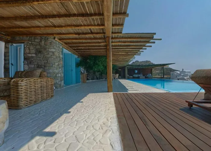 Villa M11 - Seaview - Luxury With Pools & Views