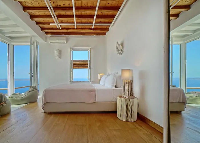 M11 - Seaview - Luxury With Pools & Views Villa *